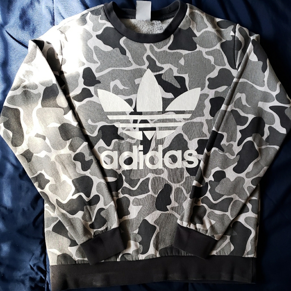 Adidas crewneck